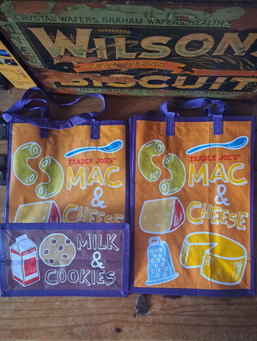 🛍️ Two Trader Joe's Comfort Food Reusable Shopping Bags Totes Summer 2025 NWOT - Picture 7 of 11